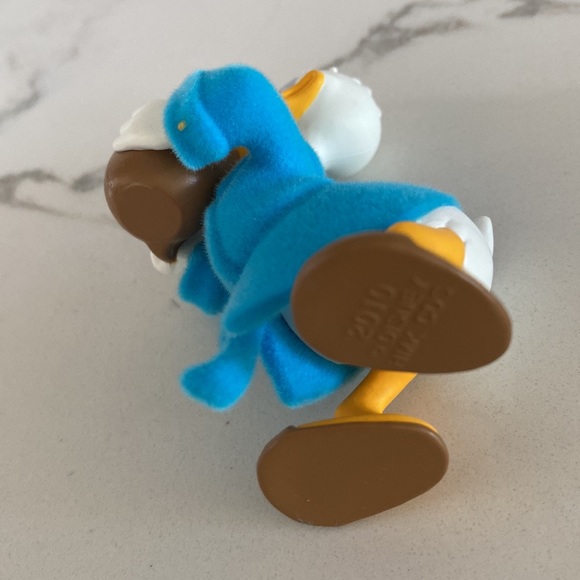 2010 Donald's Wake-up Cup Hallmark Ornament - Picture 11 of 13